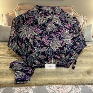 New VERA BRADLEY Baltic Leaves Umbrella Collapsible Travel Case Purple Paisley